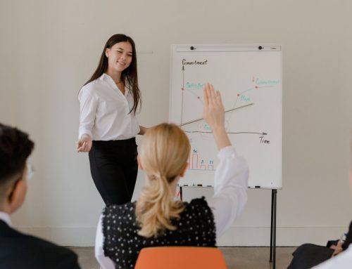 Passion vs réalisme : comment aider votre ado à choisir une formation qui lui plaît et qui recrute