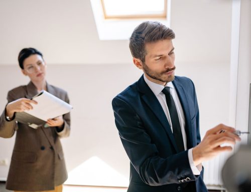 Angoisse face aux changements organisationnels : naviguer le doute et rester sûr de votre valeur